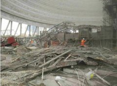 電廠工地坍塌已致74人遇難 傷亡為何如此慘重？