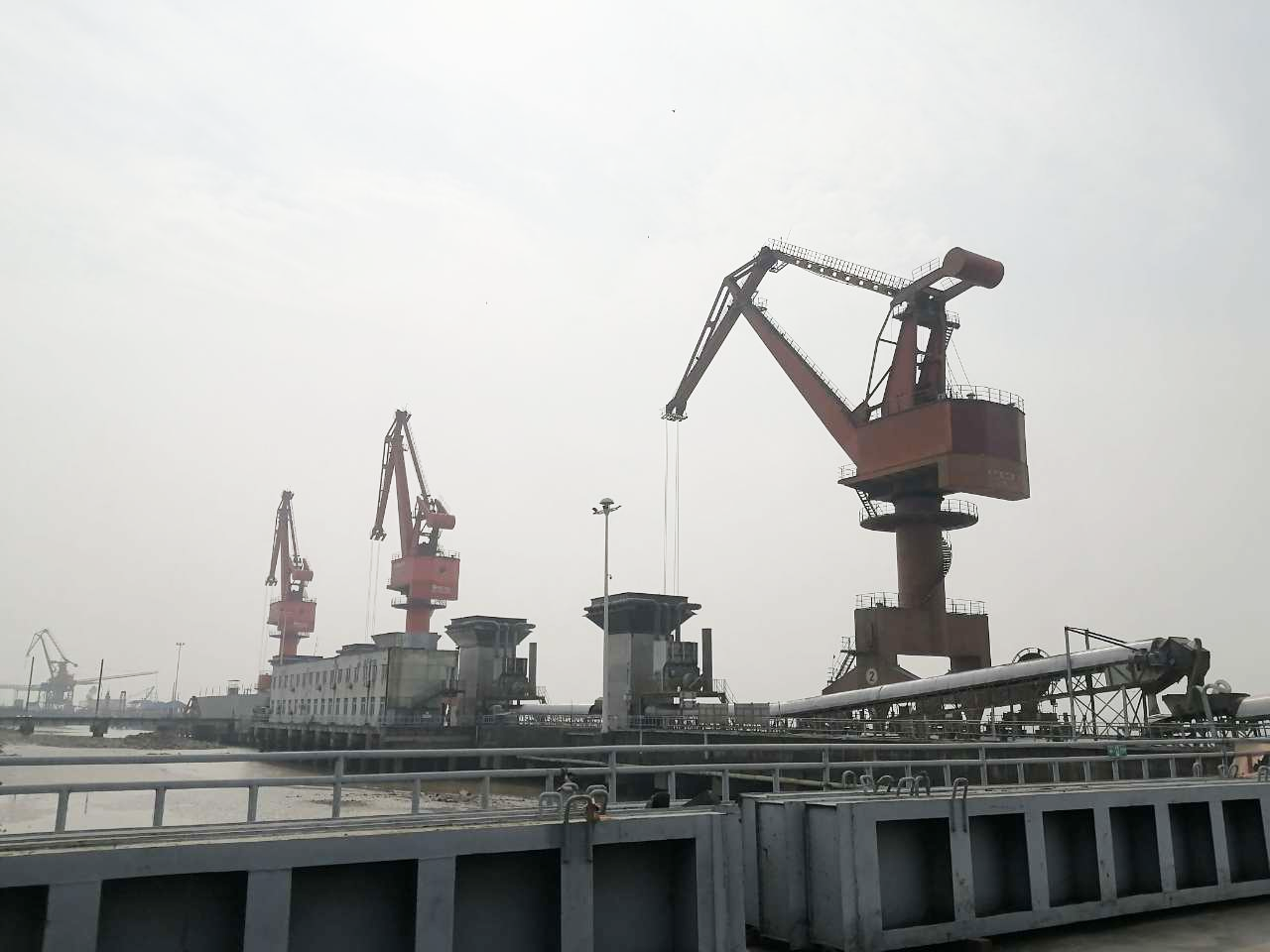 南通中集碼頭門(mén)座機(jī)力矩限制器順利驗(yàn)收！